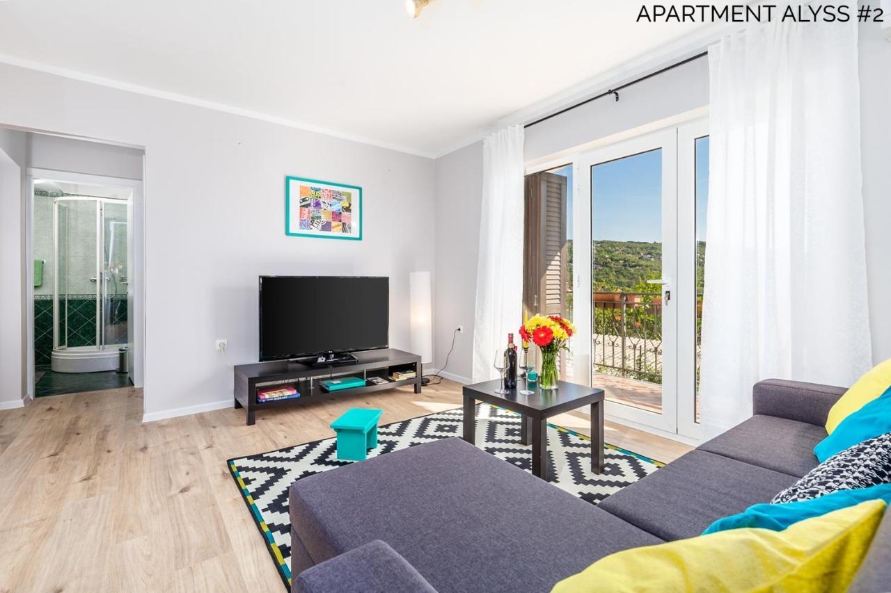 Apartments Alyss Lovran Εξωτερικό φωτογραφία