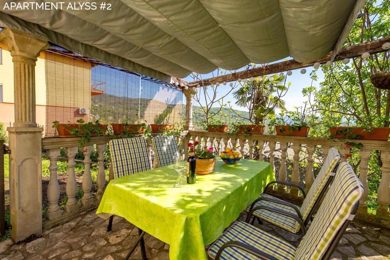 Apartments Alyss Lovran Εξωτερικό φωτογραφία