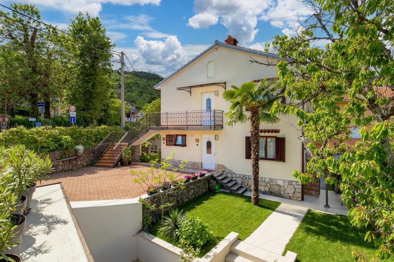 Apartments Alyss Lovran Εξωτερικό φωτογραφία