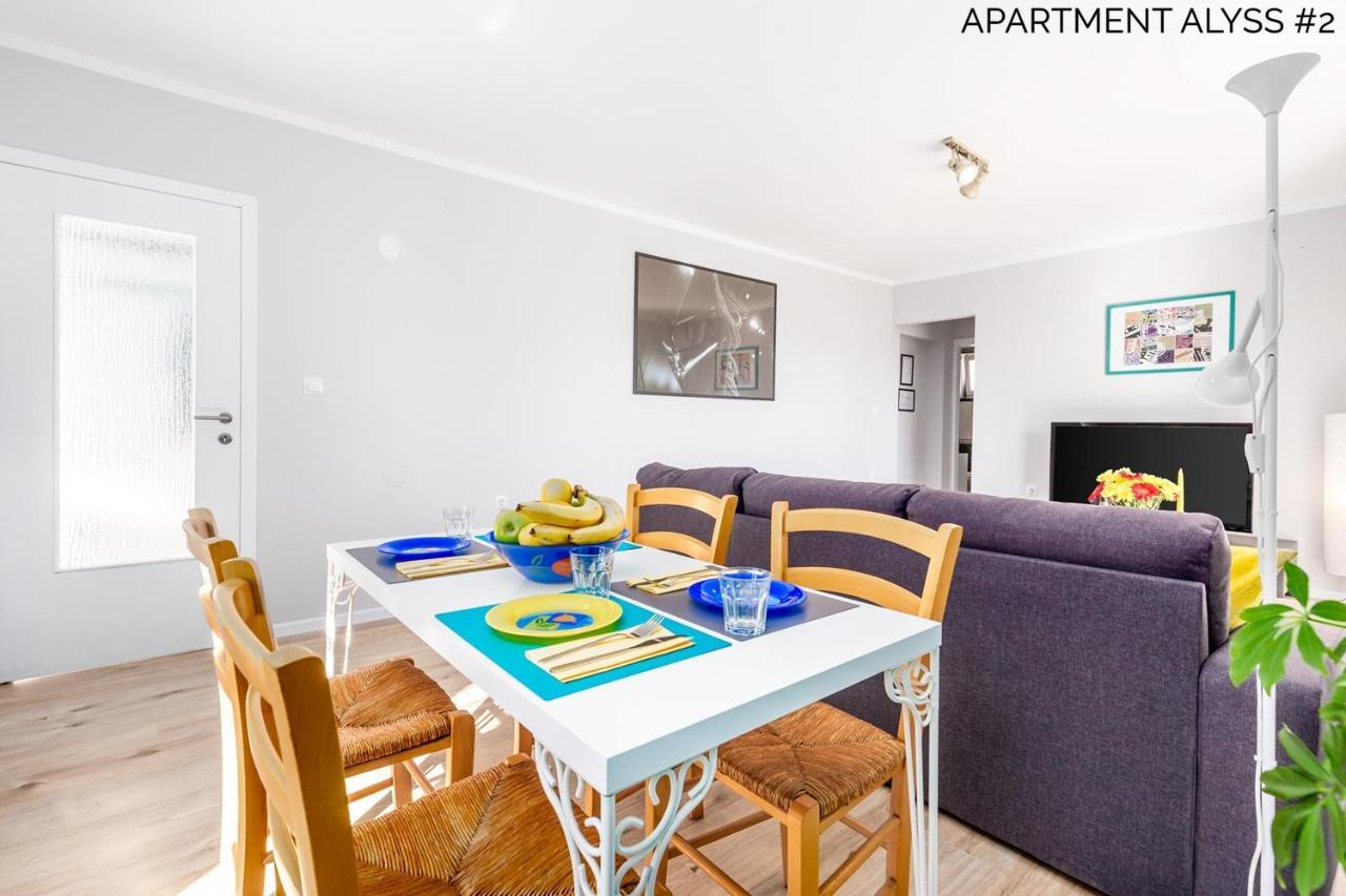 Apartments Alyss Lovran Εξωτερικό φωτογραφία
